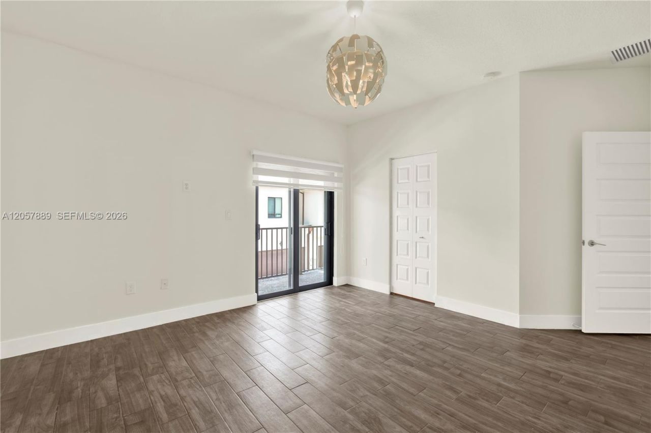 4971 NW 84th Ave , Doral, FL 33166 Photo