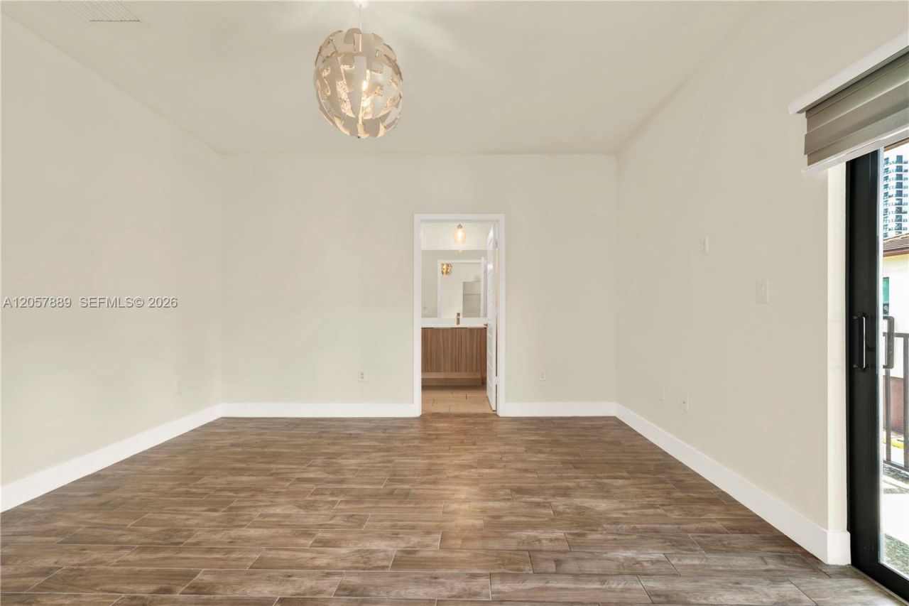 4971 NW 84th Ave , Doral, FL 33166 Photo