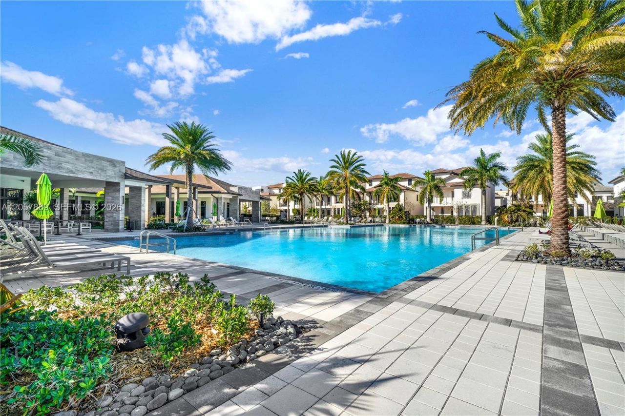 4971 NW 84th Ave , Doral, FL 33166 Photo