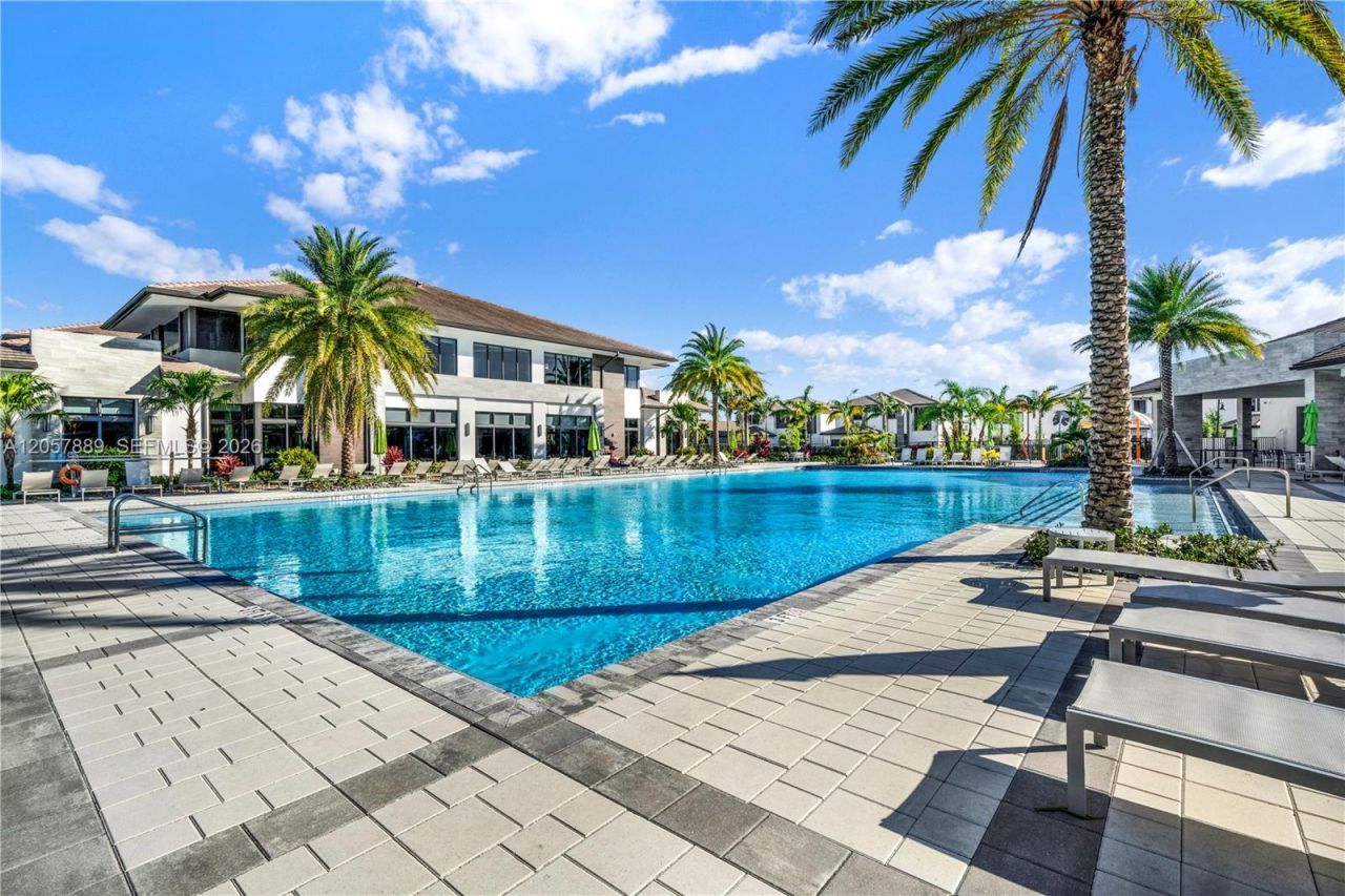 4971 NW 84th Ave , Doral, FL 33166 Photo