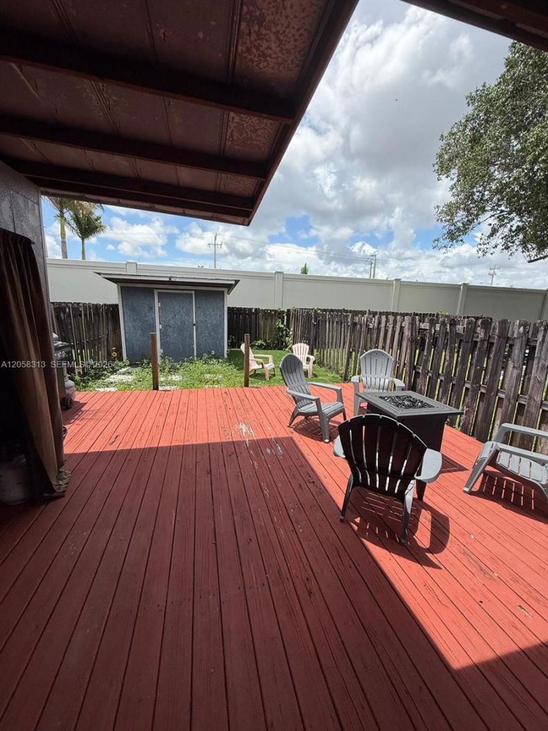 9116 NW 35th Pl, Sunrise, FL 33351 Photo