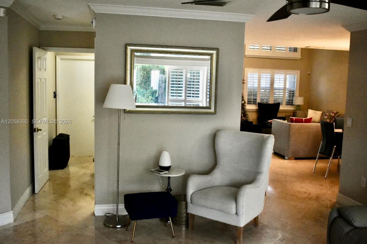 1352 NW 129th Way , Sunrise, FL 33323 Photo