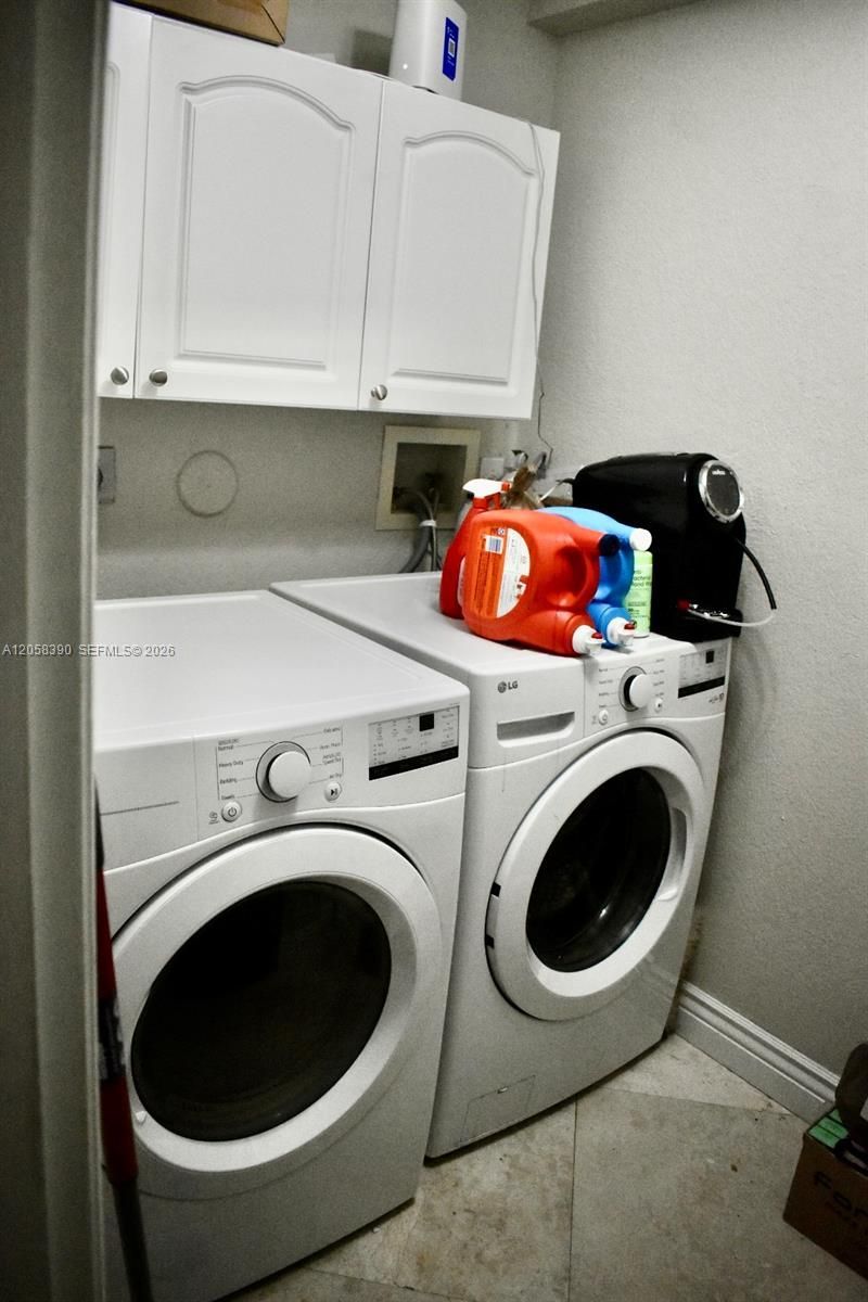1352 NW 129th Way , Sunrise, FL 33323 Photo
