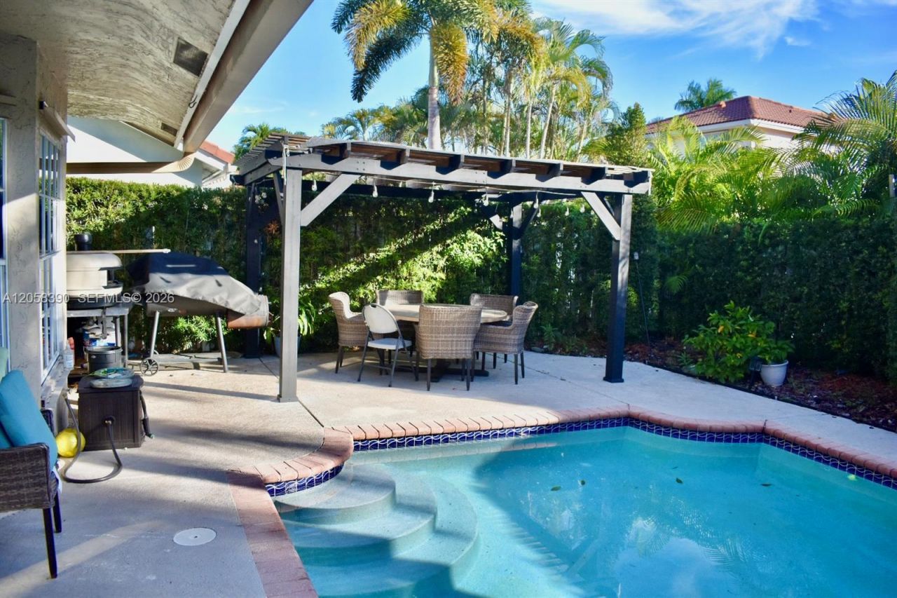 1352 NW 129th Way , Sunrise, FL 33323 Photo