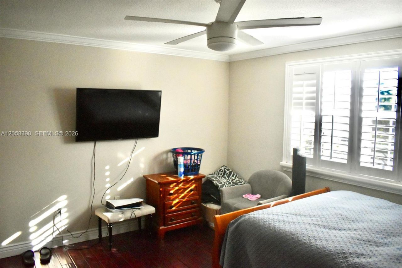1352 NW 129th Way , Sunrise, FL 33323 Photo