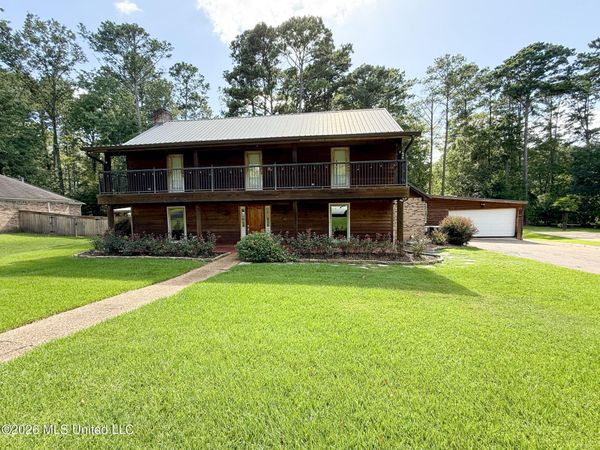 200 Stonington Drive, Brandon, MS 39047