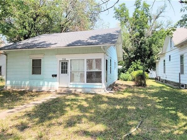 716 E Lincoln Street, Iola, KS 66749