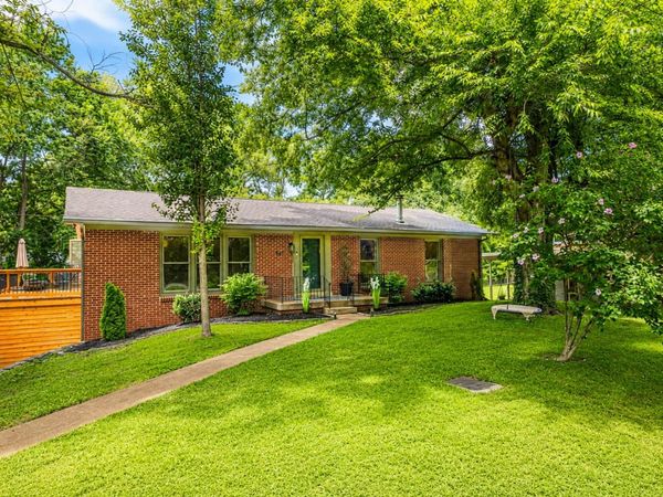521 Westcrest Dr, Nashville, TN 37211