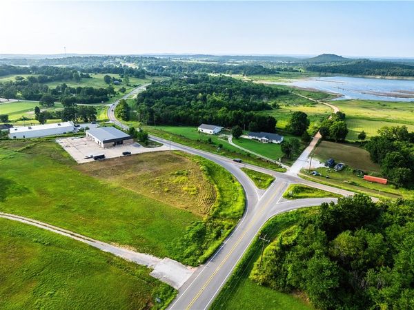 000 7 & 14 Highway , Lead Hill, AR 72644