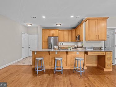 1701 LAKE SHORE CREST DRIVE, Unit 21, RESTON, VA 20190