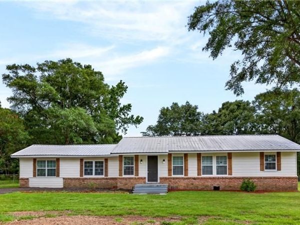 8051 Aloyis Drive, Theodore, AL 36582
