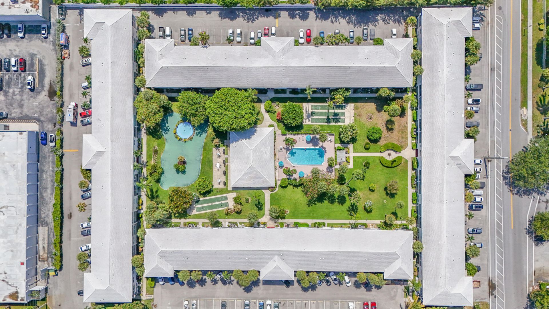2050 NE 39th Street, Unit 211E, Lighthouse Point, FL 33064 Photo
