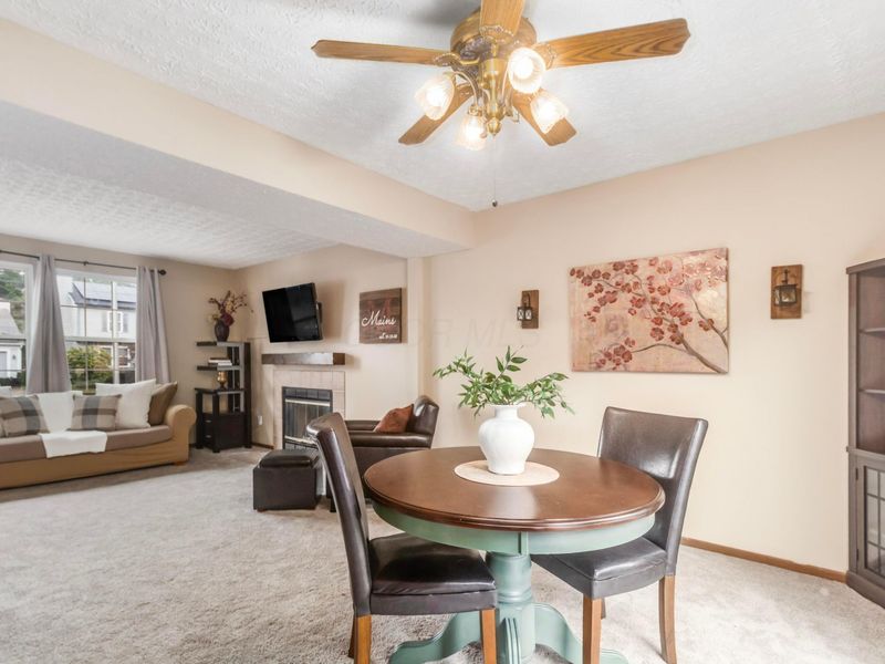 5912 Buechler Bend, Columbus, OH 43228 Photo 4