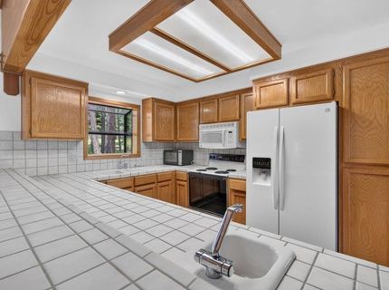14356 Swiss Lane, Truckee, CA 96161 Photo