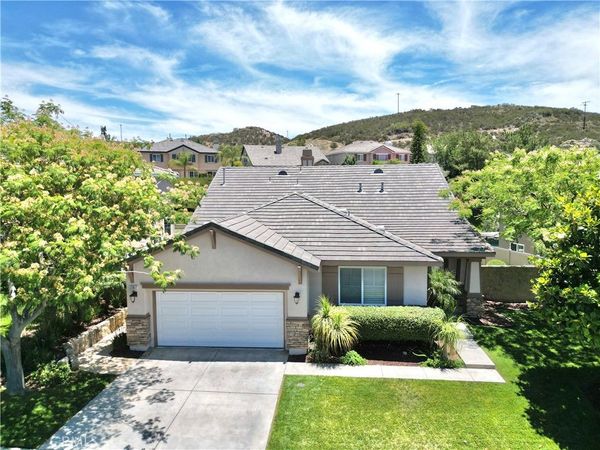 27617 Bottle Brush Way, Murrieta, CA 92562