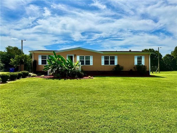 1104 Spring Meadow Drive , Woodleaf, NC 27054