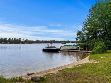 11 Dudley Drive, Middleton, NH 03887