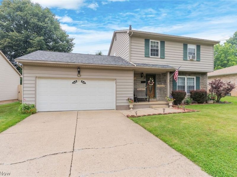 142 S Navarre Avenue, Austintown, OH 44515 Photo 2