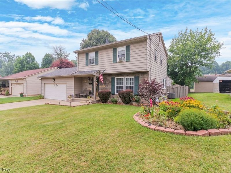 142 S Navarre Avenue, Austintown, OH 44515 Photo 3