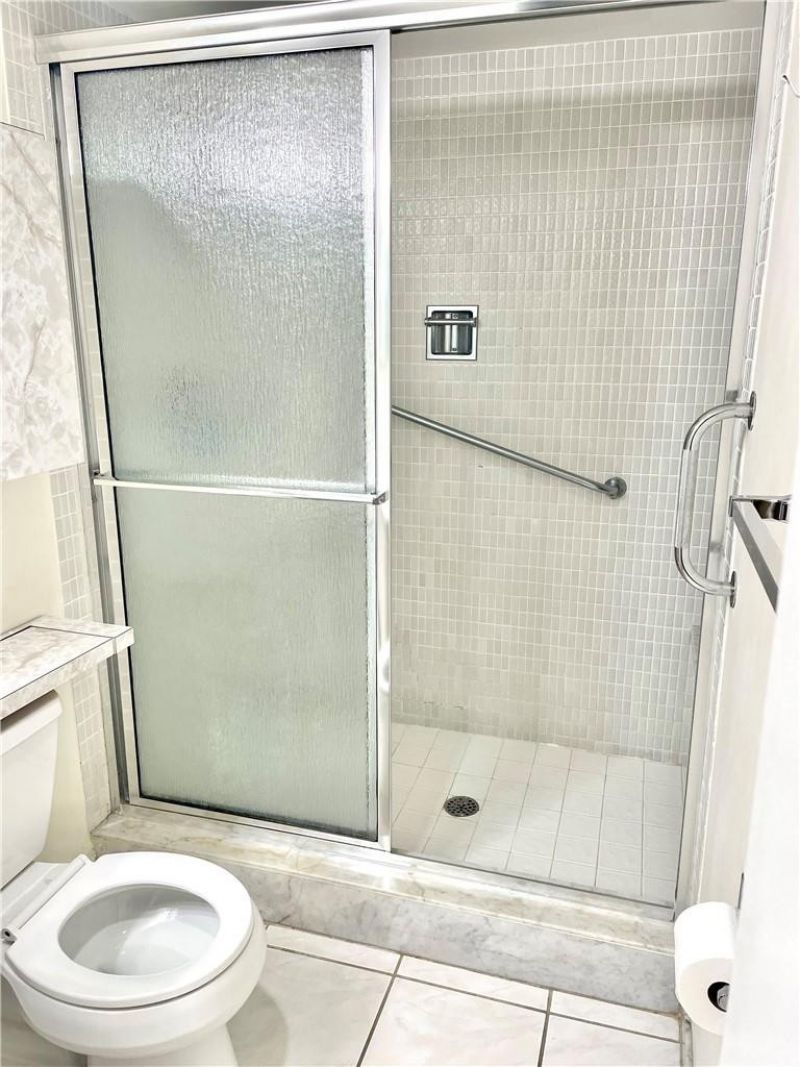 1149 Hillsboro Mile, Unit 304, Hillsboro Beach, FL 33062 Photo