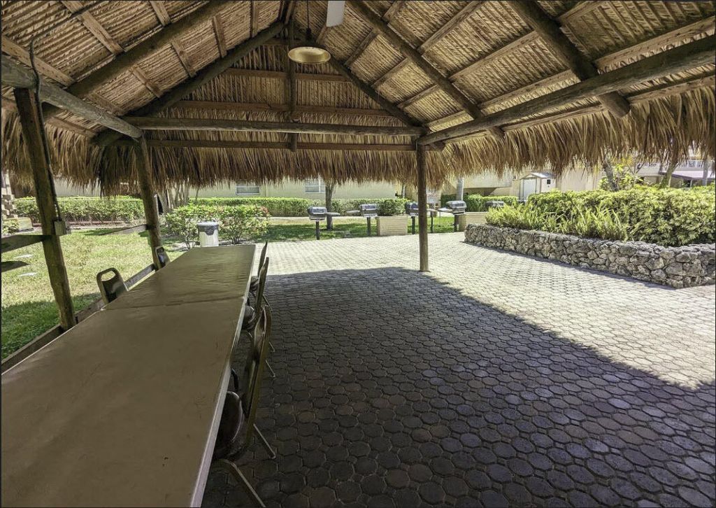 404 NW 68th Avenue, Unit 205, Plantation, FL 33317 Photo