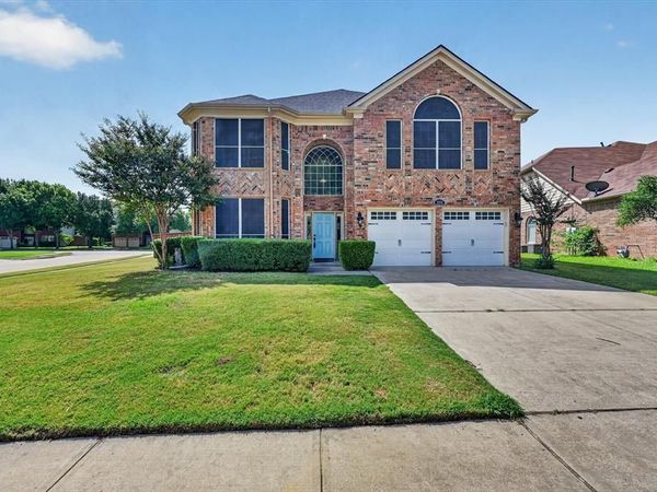 2633 Lakeside Drive , Burleson, TX 76028
