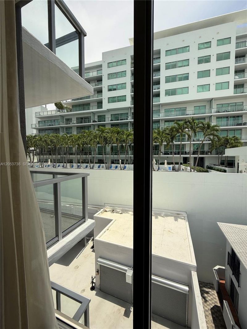1611 SW 2nd Avenue , Unit 416, Miami, FL 33129 Photo
