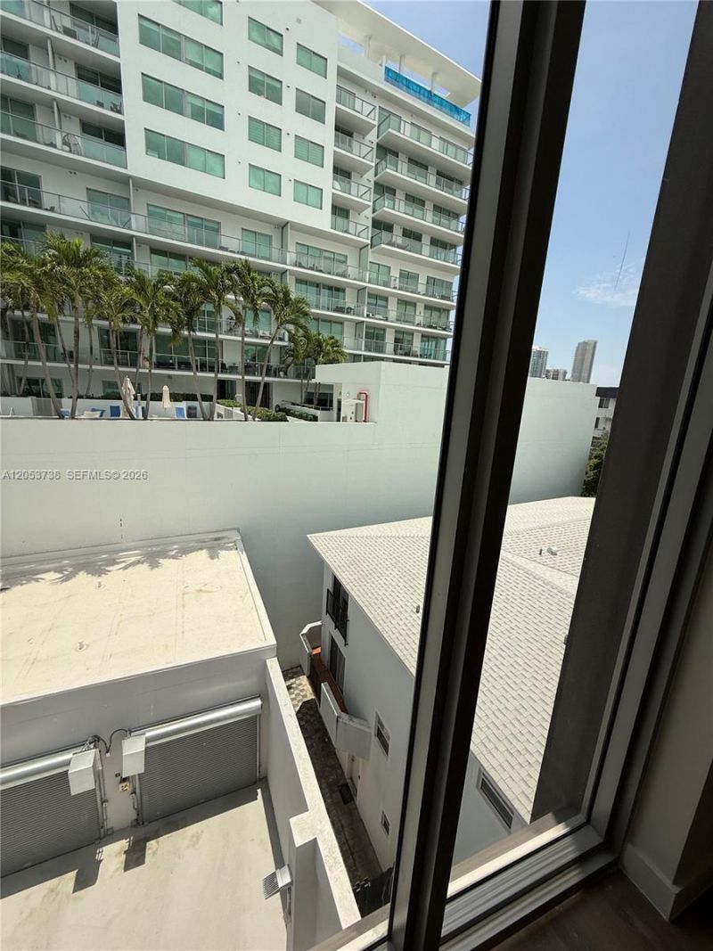 1611 SW 2nd Avenue , Unit 416, Miami, FL 33129 Photo
