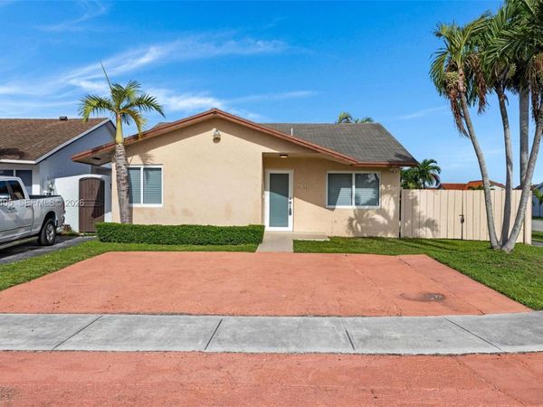 1616 SW 137th Pl, Miami, FL 33175