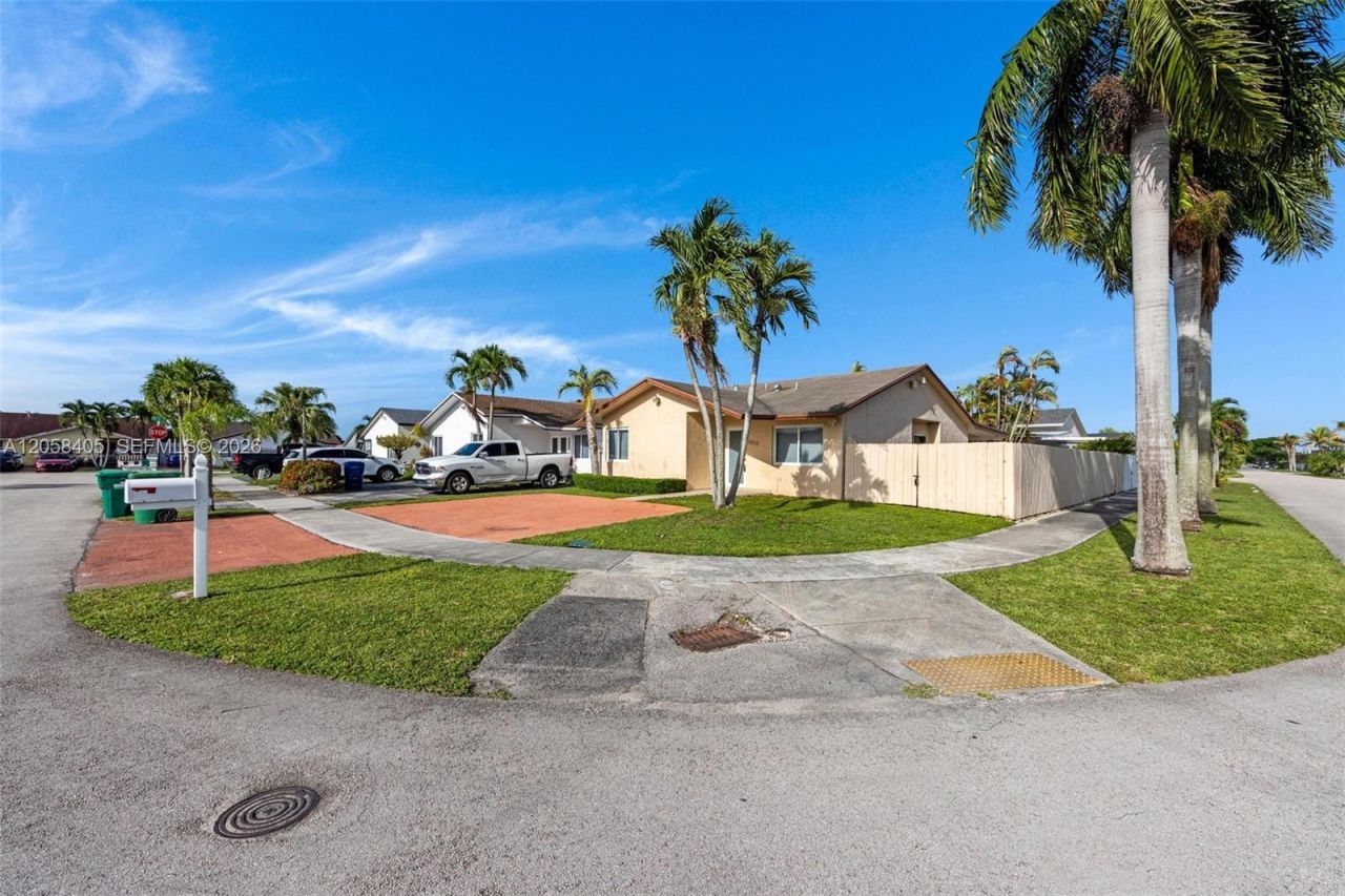 1616 SW 137th Pl, Miami, FL 33175 Photo