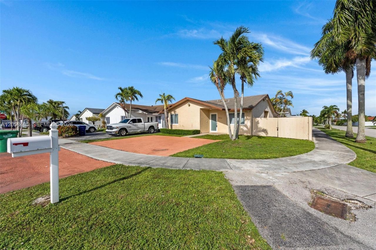 1616 SW 137th Pl, Miami, FL 33175 Photo