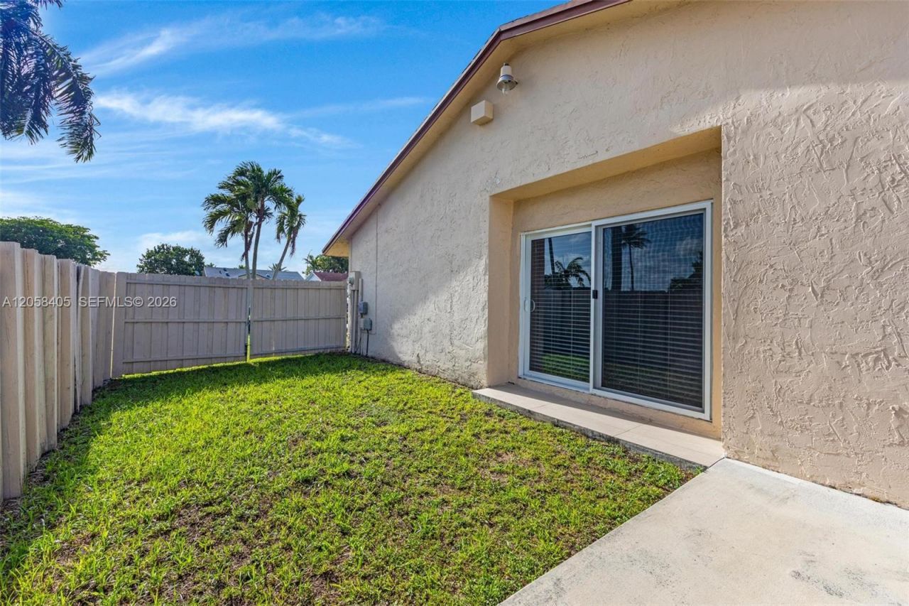 1616 SW 137th Pl, Miami, FL 33175 Photo