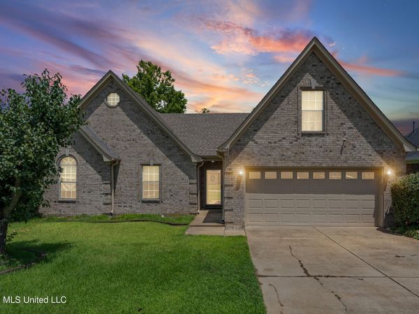 9768 Crape Myrtle Drive, Olive Branch, MS 38654
