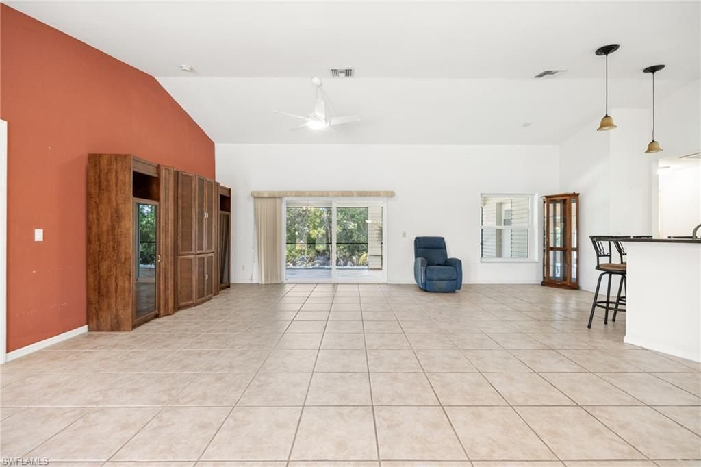 4406 Lake Heather Cir, Saint James City, FL 33956 Photo