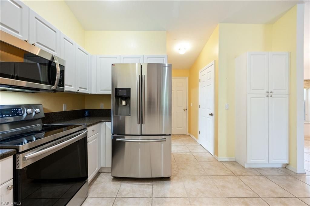 4406 Lake Heather Cir, Saint James City, FL 33956 Photo