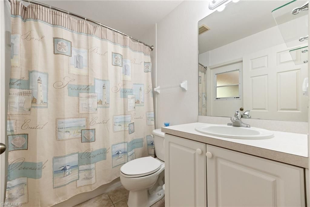 4406 Lake Heather Cir, Saint James City, FL 33956 Photo