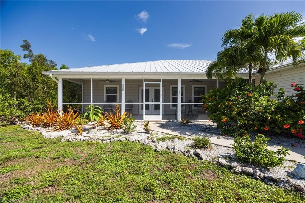4406 Lake Heather Cir, Saint James City, FL 33956 Photo