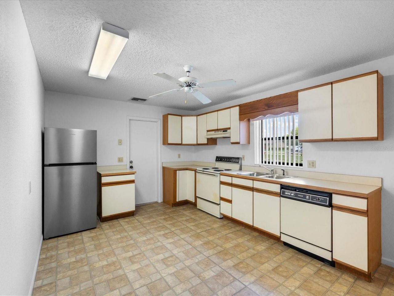 8720 Airway Boulevard, New Port Richey, FL 34654 Photo