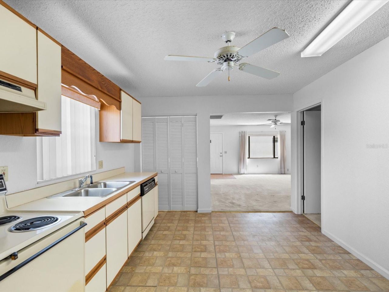 8720 Airway Boulevard, New Port Richey, FL 34654 Photo