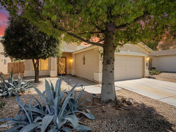 49 W NOLANA Place, San Tan Valley, AZ 85143