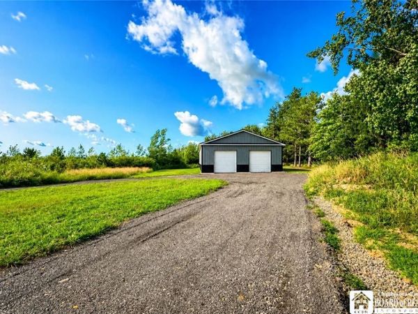 Straight Road, Fredonia, NY 14063