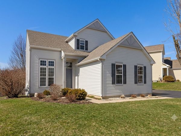 2119 SERENITY Lane, Woodstock, IL 60098