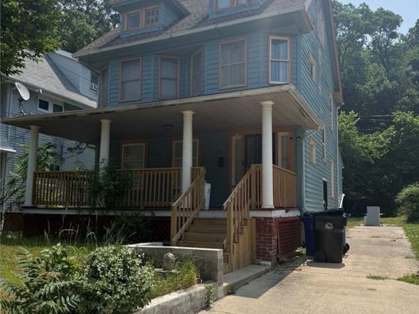 16812 Endora Road, Cleveland, OH 44112