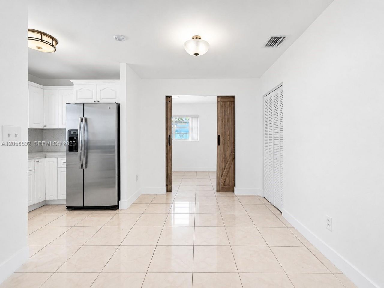 3231 SW 25th St , Miami, FL 33133 Photo