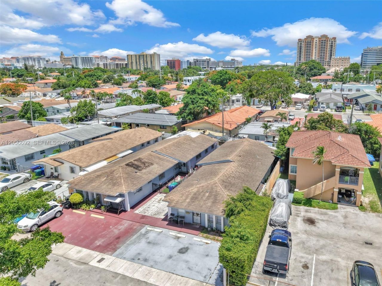 3231 SW 25th St , Miami, FL 33133 Photo