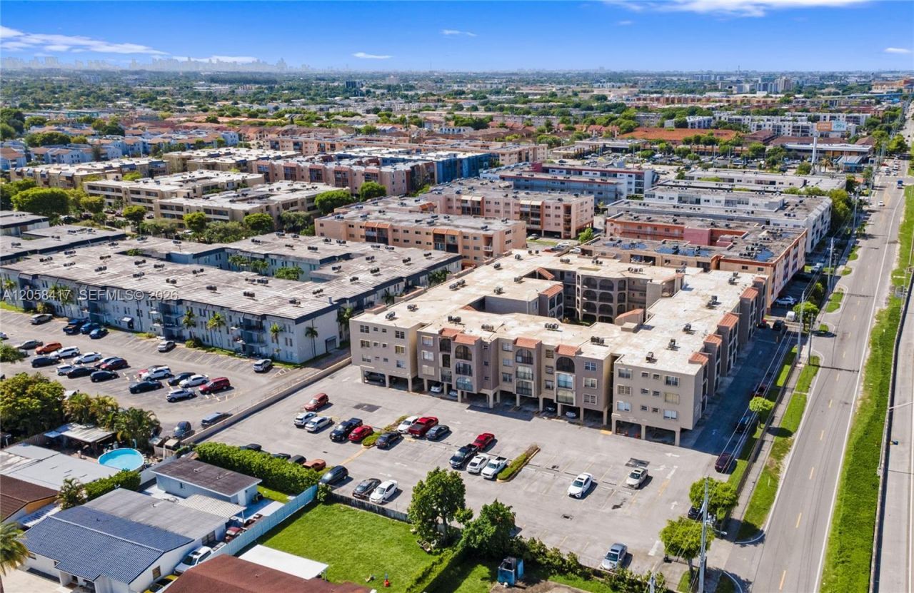 6215 W 20th Ave, Unit 402, Hialeah, FL 33012 Photo
