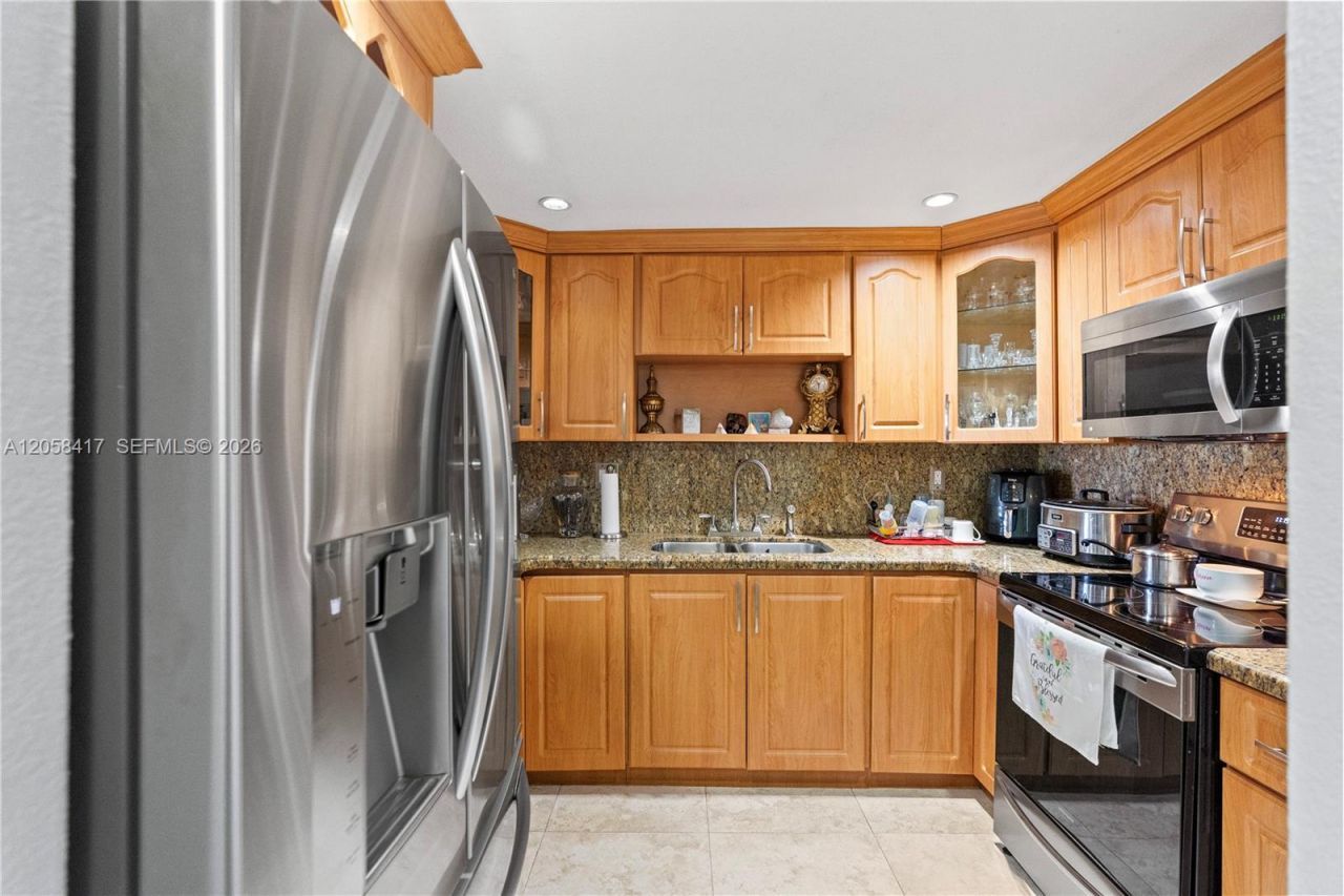 6215 W 20th Ave, Unit 402, Hialeah, FL 33012 Photo