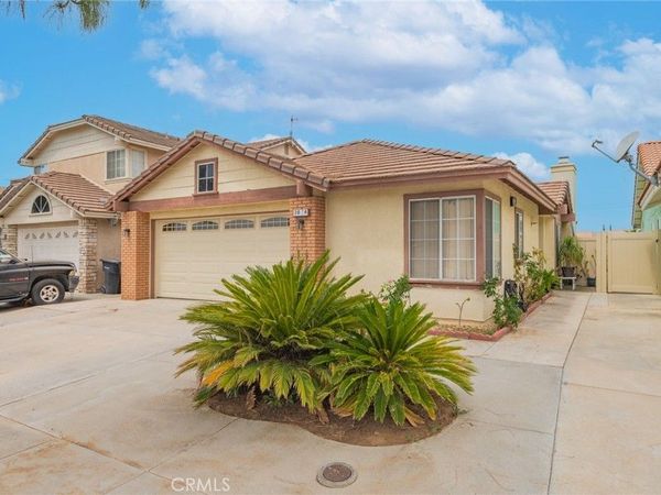 2074 Alfalfadale Road, Perris, CA 92571