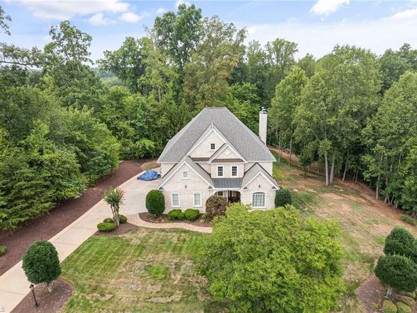7517 Henson Forest Drive , Summerfield, NC 27358