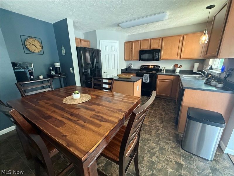 859 Arbor Trails Drive, Macedonia, OH 44056 Photo 13